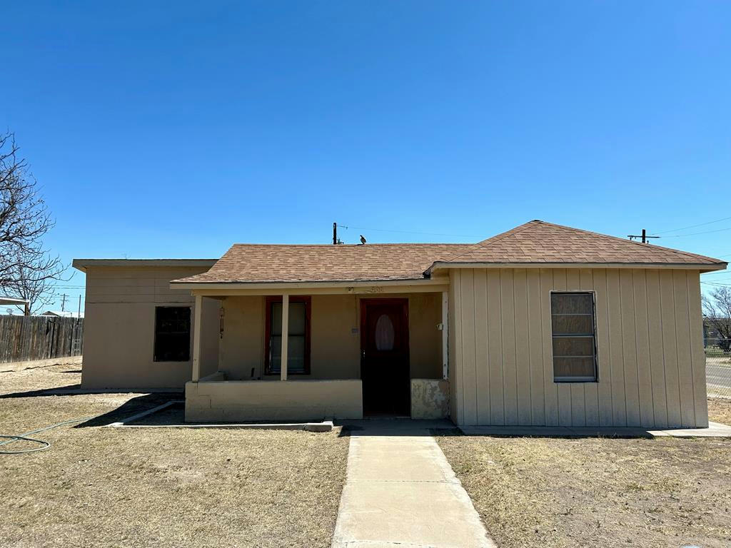 400 N YOUNG ST, FORT STOCKTON, TX 79735, photo 1 of 29