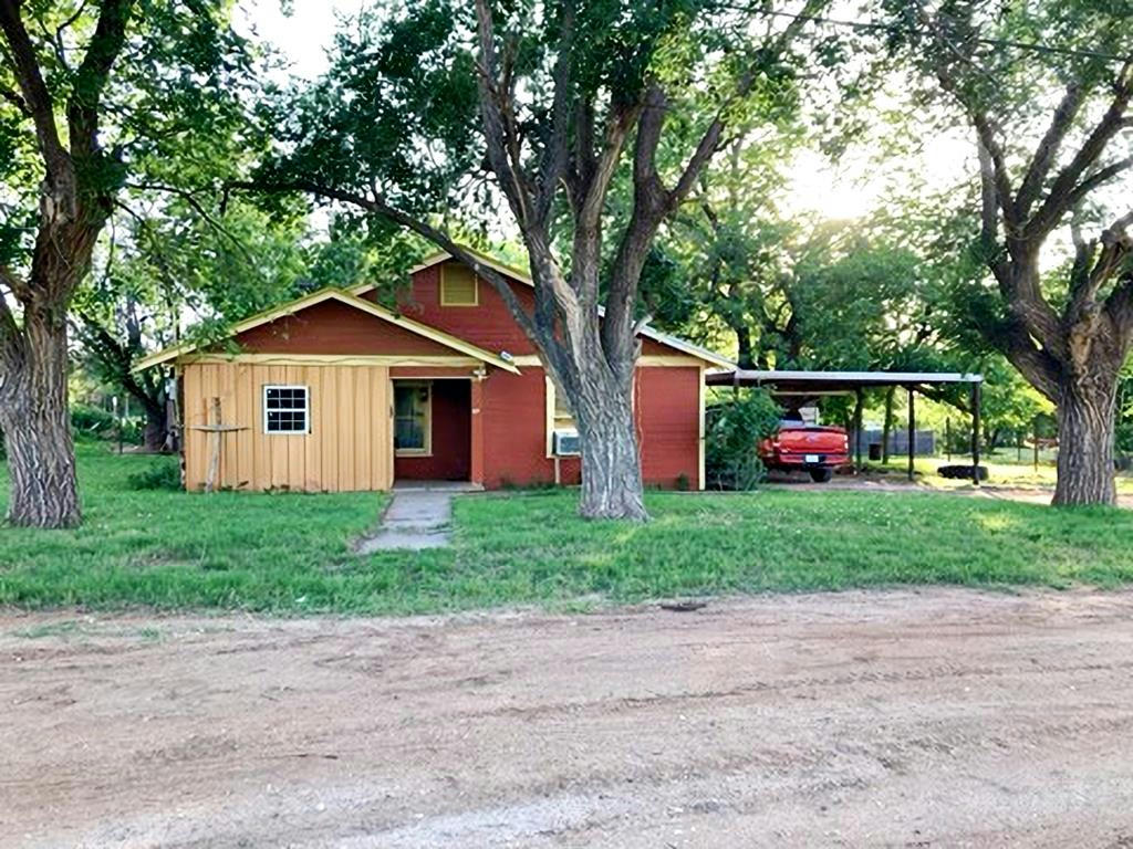 620 S KINDRED ST, LORAINE, TX 79532, photo 1 of 9