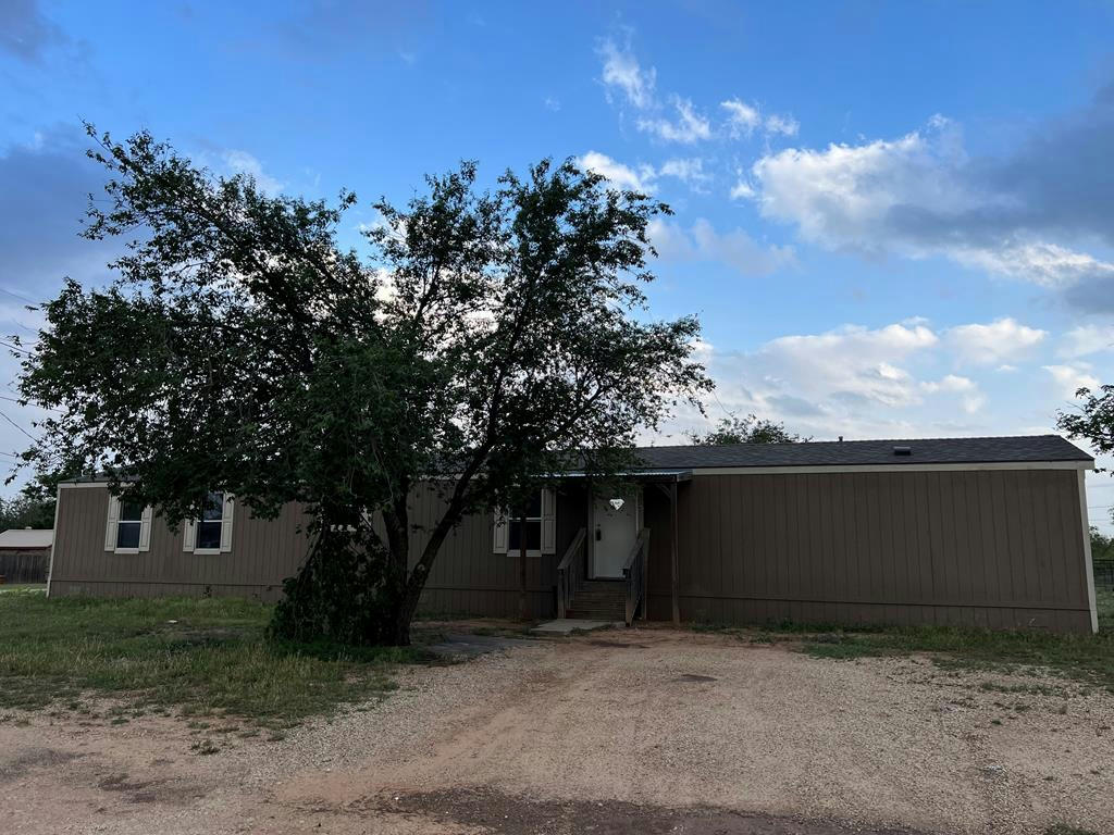 1700 8TH ST, SNYDER, TX 79549, photo 1 of 14